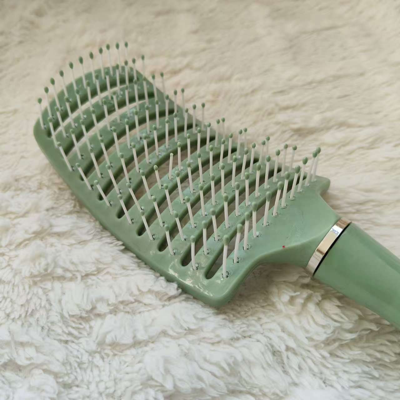 Professional Curved Vented Brush